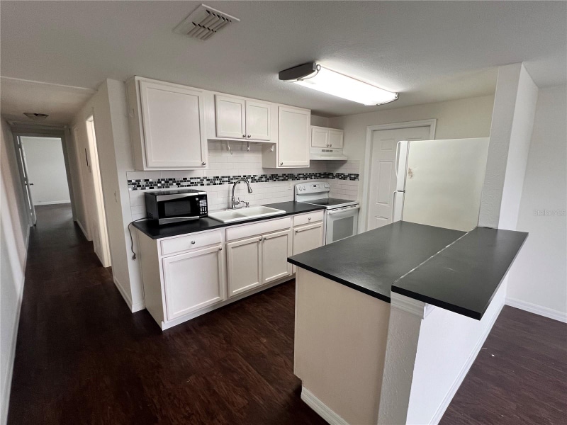 Building Photo - 5650 Golden Nugget Dr