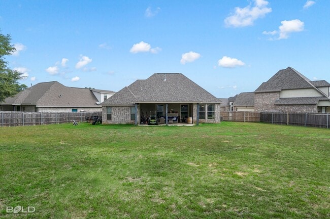 Building Photo - MOVE IN SPECIAL HALF OFF FIRST MONTHS RENT