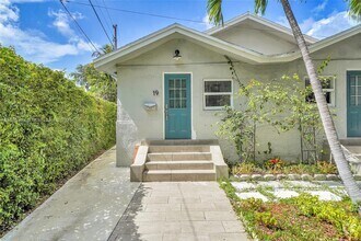Building Photo - 19 NE 48th St