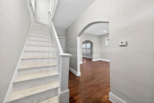 Building Photo - 4555 Ruskin Ave