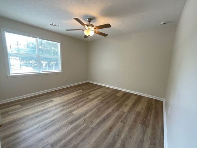 Building Photo - 2657 Parkside Way SW
