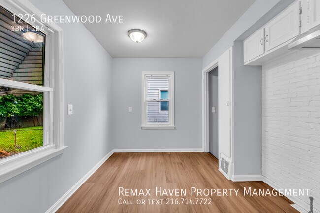 Building Photo - 1226 Greenwood Ave