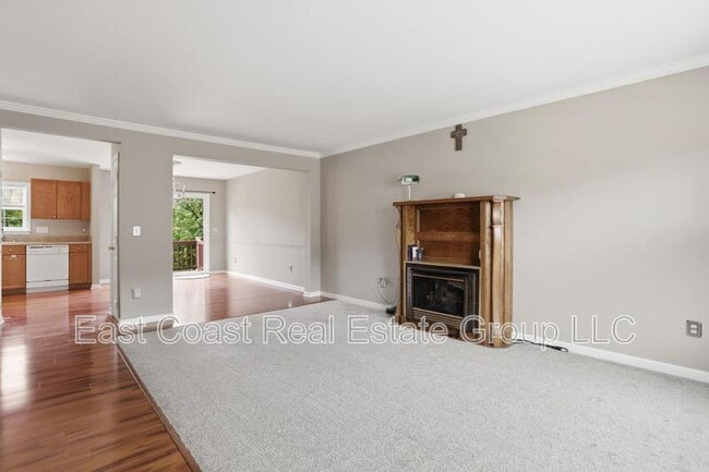 Building Photo - 808 Marquette Dr