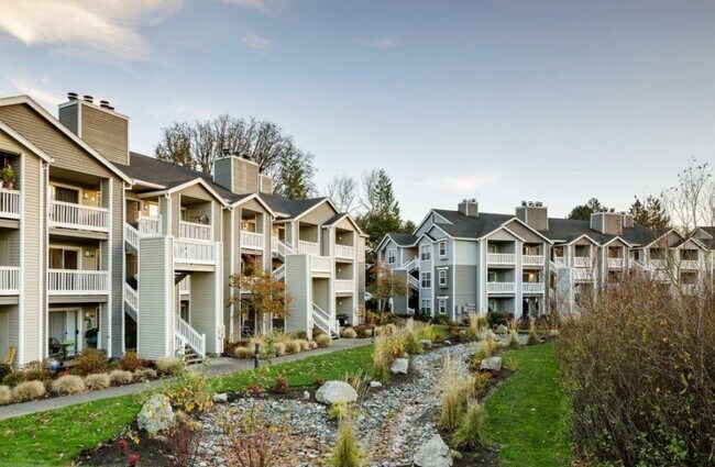 Building Photo - 17500 NW Cornell Rd