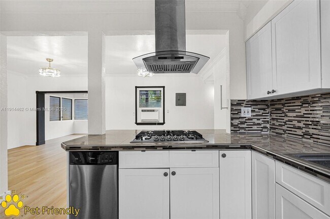 Building Photo - 12287 NE 7th Ave