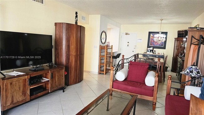 Building Photo - 1985 S Ocean Dr