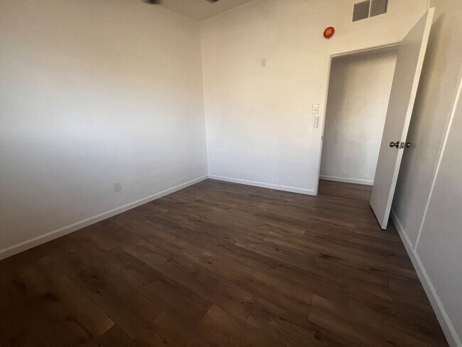 Building Photo - 2015 Rio Vista