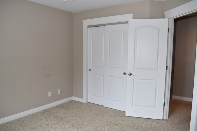 Building Photo - 2107 Herrick Ave