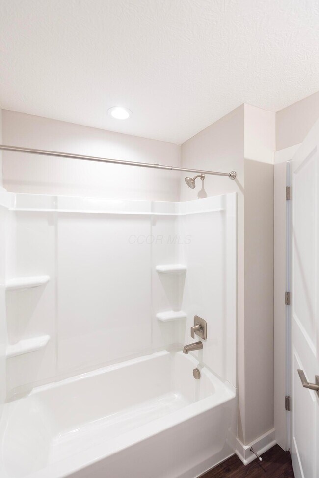 Building Photo - 297 Lenell Lp
