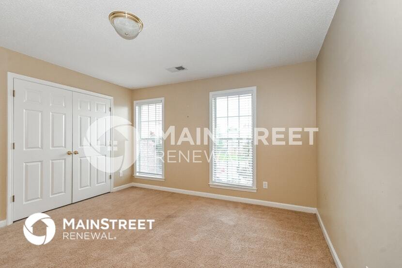 Building Photo - 1135 Hoska Cove