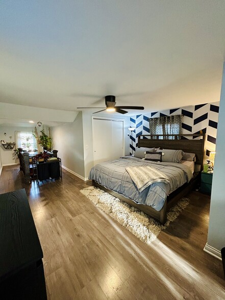 2nd Floor Master Suite - 5855 N Austin Ave