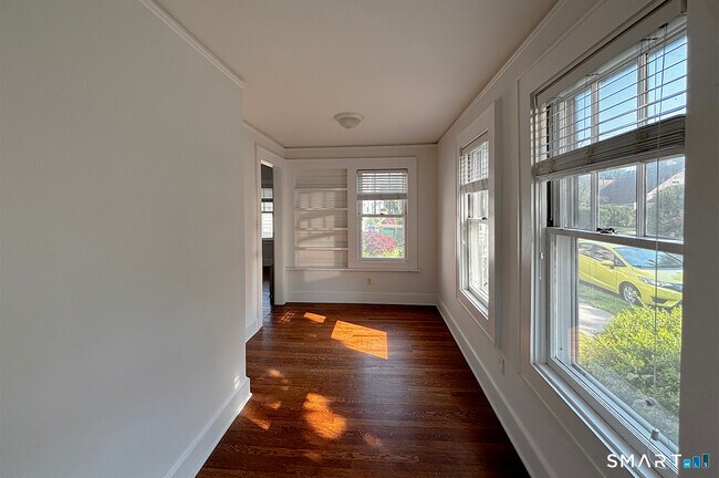Building Photo - 111 Arcadia Ave