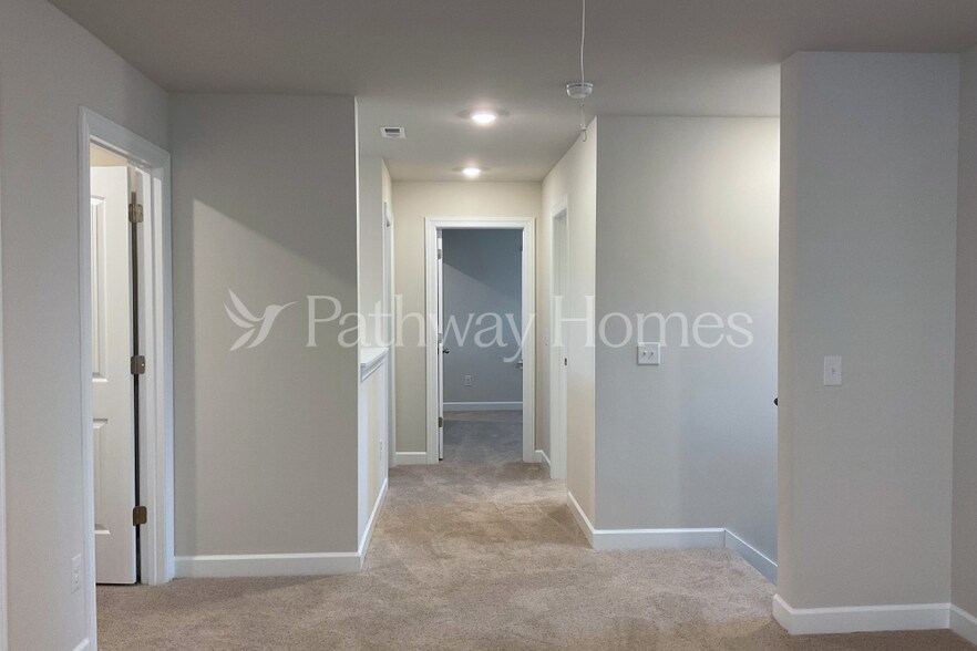 Building Photo - 2407 Nabali Wy