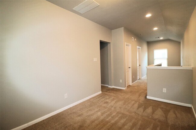 Building Photo - 9027 Fuqua Ridge Ln