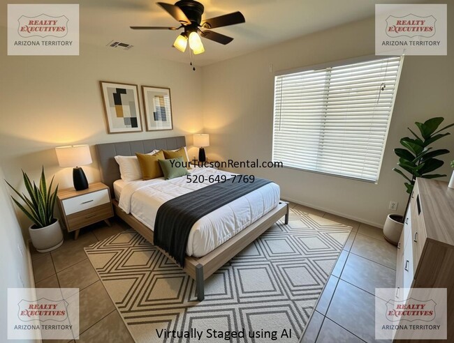 Building Photo - Valencia Rd & Headley Rd 3/2 - July move in special! - All tile floors and updated kitchen