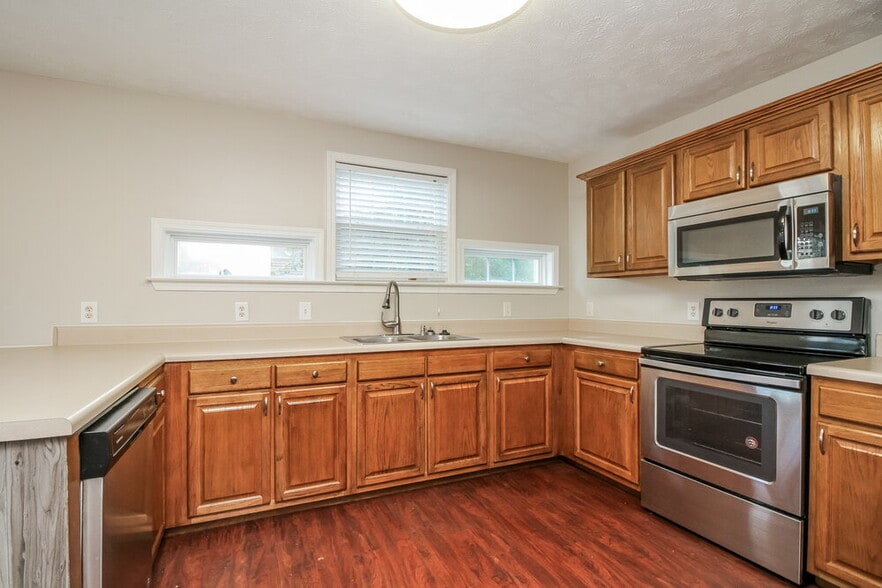 Building Photo - 1230 Cason Trail