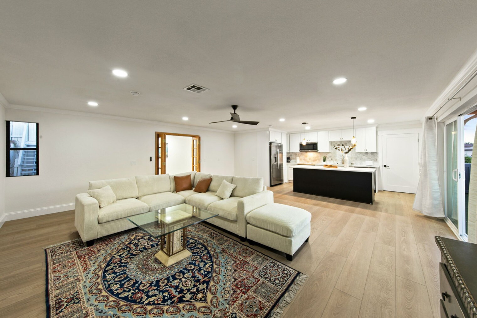 Building Photo - 4367 Summit Dr