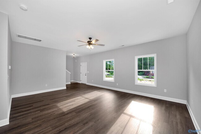 Building Photo - 1711 Golf Club Ln NW