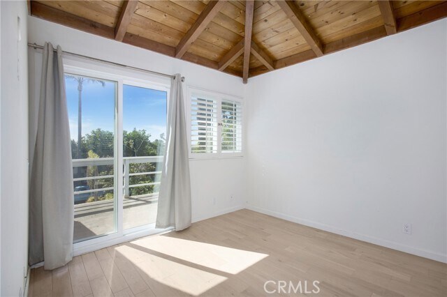 Building Photo - 552 Cypress Dr