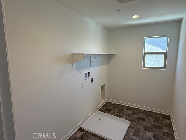 Building Photo - 4470 Hickory Ct