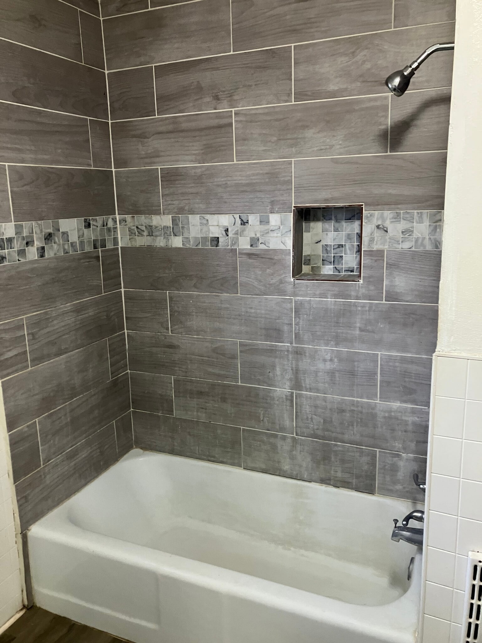 Building Photo - 600 E Alexander St