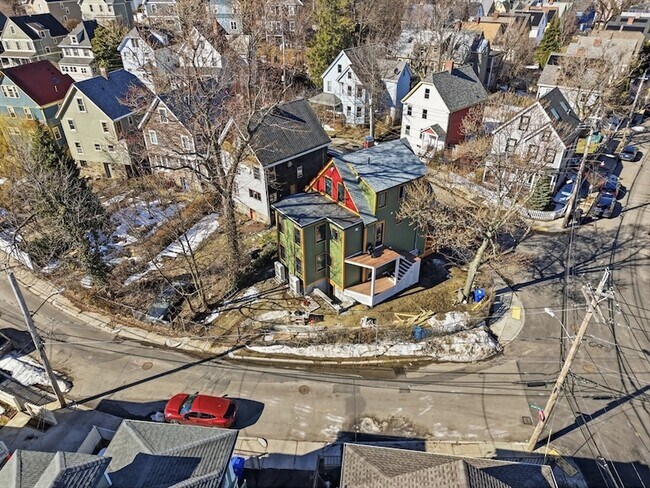 Building Photo - 23 Gay Head St