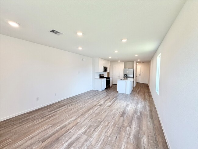 Building Photo - 40839 Hawthorne Glades St