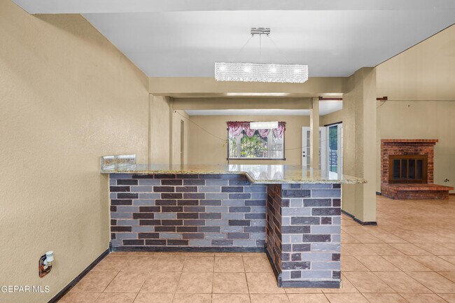 Building Photo - 1325 James Dudley Dr