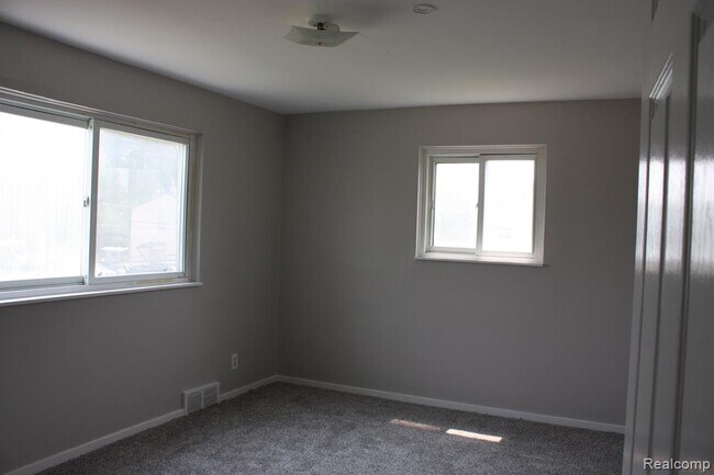 Building Photo - 32161 Genessee St