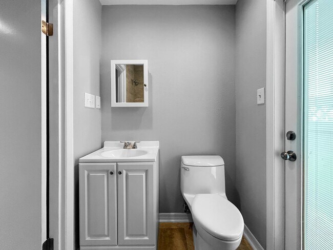 Building Photo - 17615 Lee Ave