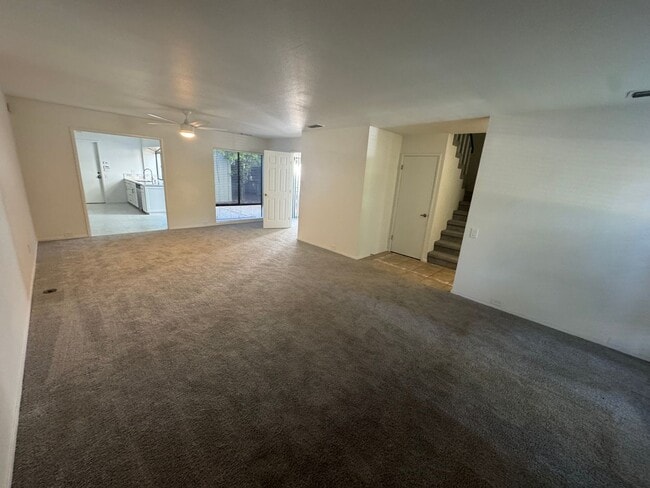 Building Photo - BEAUTIFUL 2 STORY CONDO IN THE CAMPUS COMM...