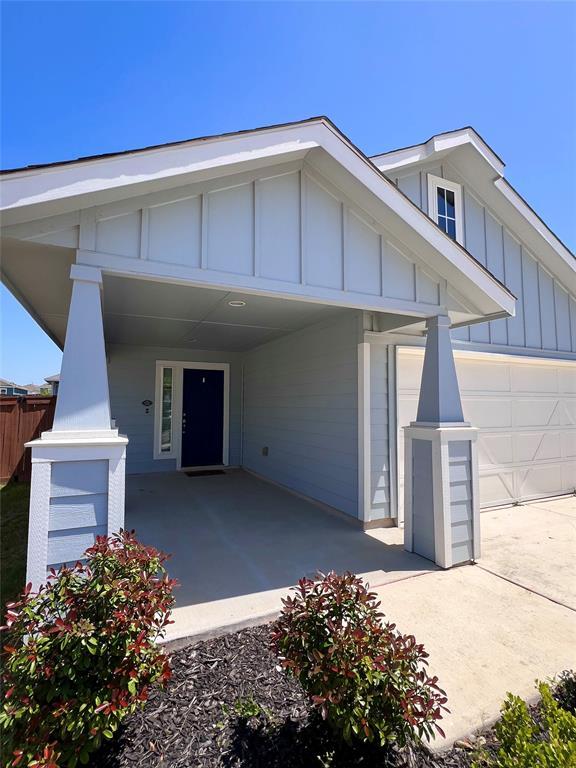 Building Photo - 208 Rollingwood Dr