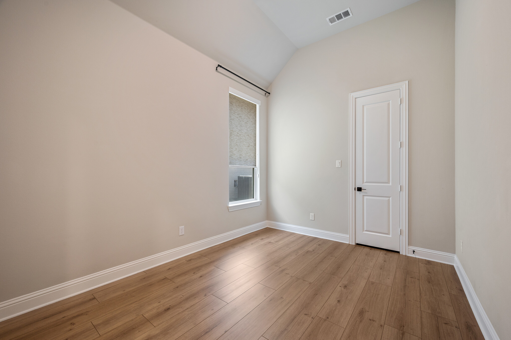 Bedroom - 2016 Strolling Way