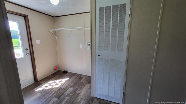 Building Photo - 358 Burns Rd