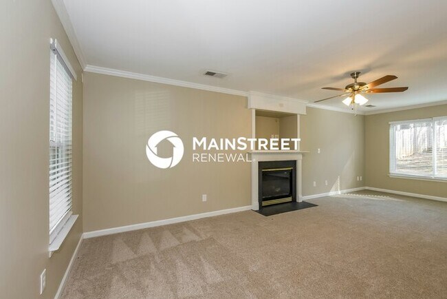 Building Photo - 3 Bedroom Pet-Friendly Home in Huntersville, NC with Main Street Renewal
