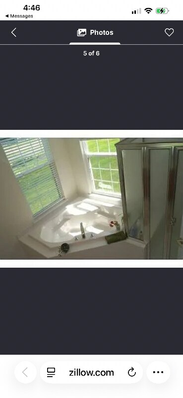 Building Photo - 910 Farnham Ct