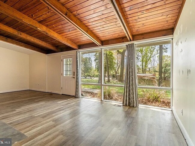 Building Photo - 3026 Cedar Hill Rd