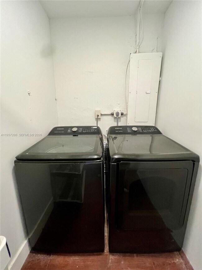 Building Photo - 11950 SW 199th St