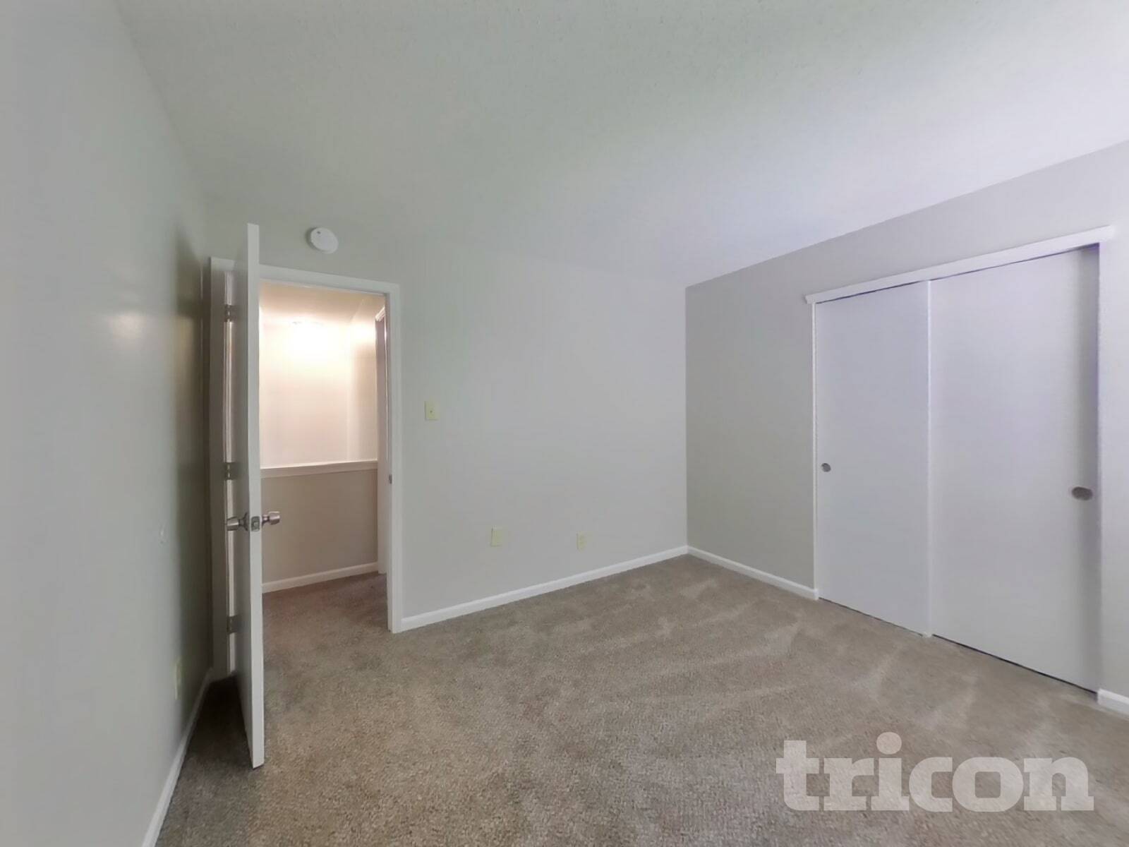 Building Photo - 5956 Portman Pl