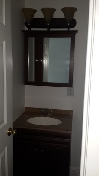 Building Photo - 2381 Papaya Dr