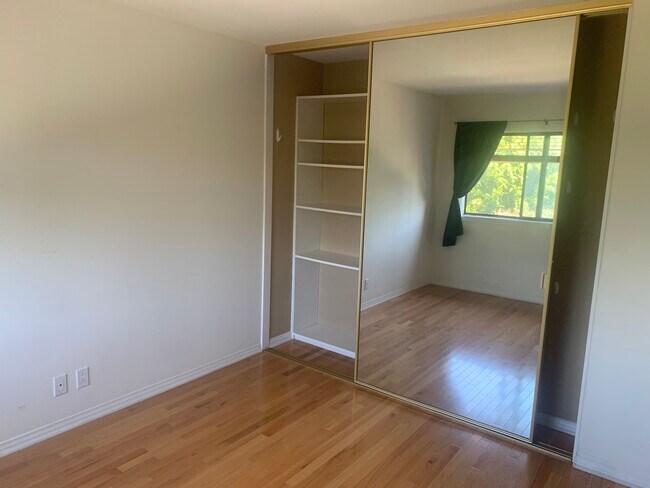 Building Photo - 27 Lafayette Ct