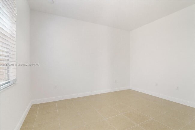 Building Photo - 1108 SW 146th Terrace