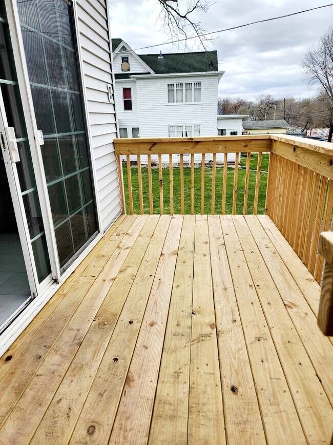 Building Photo - 1404 Grove St