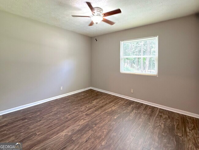 Building Photo - 813 Post Oak Cir