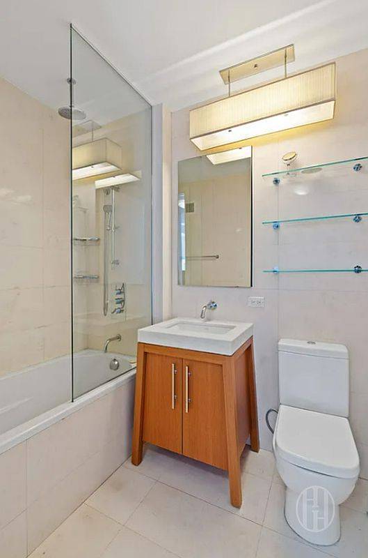 Building Photo - 88 Greenwich St