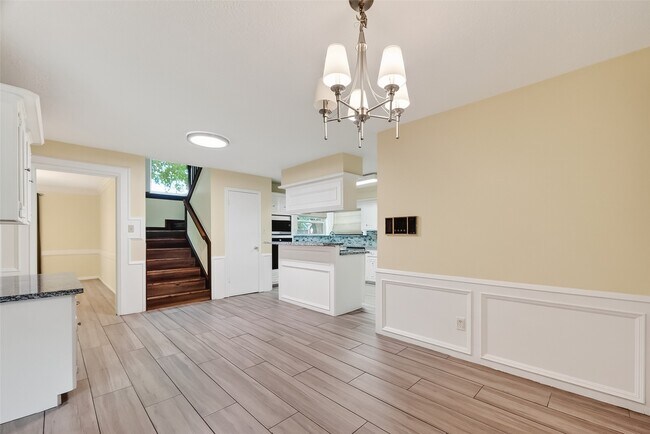 Building Photo - 13618 Jessica Ln