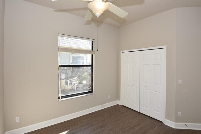 Building Photo - 16 Eastlake Dr