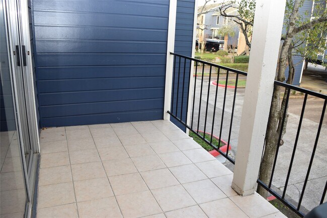 Building Photo - 18511 Egret Bay Blvd