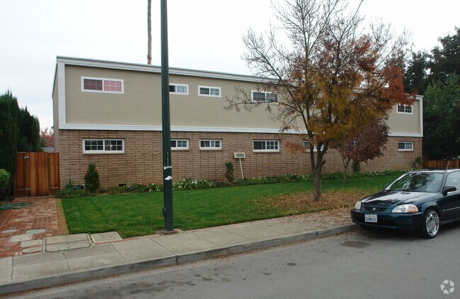 Building Photo - 1025 Boranda Ave