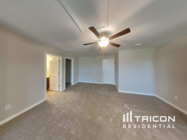 Building Photo - 3380 Baylor Cir